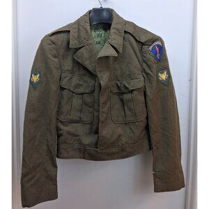 WWii United States Army Jacket 38R Green Wool 2 Front Pockets Hidden Buttons VTG